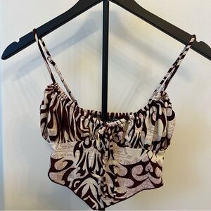 Urban Outfitters Women’s Crop Top. Size Small